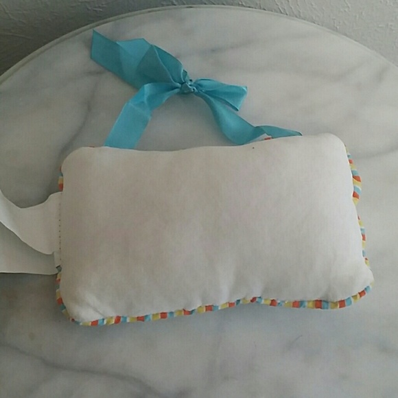 Baby Sleeping Pillow Door Hanger - Picture 2 of 5